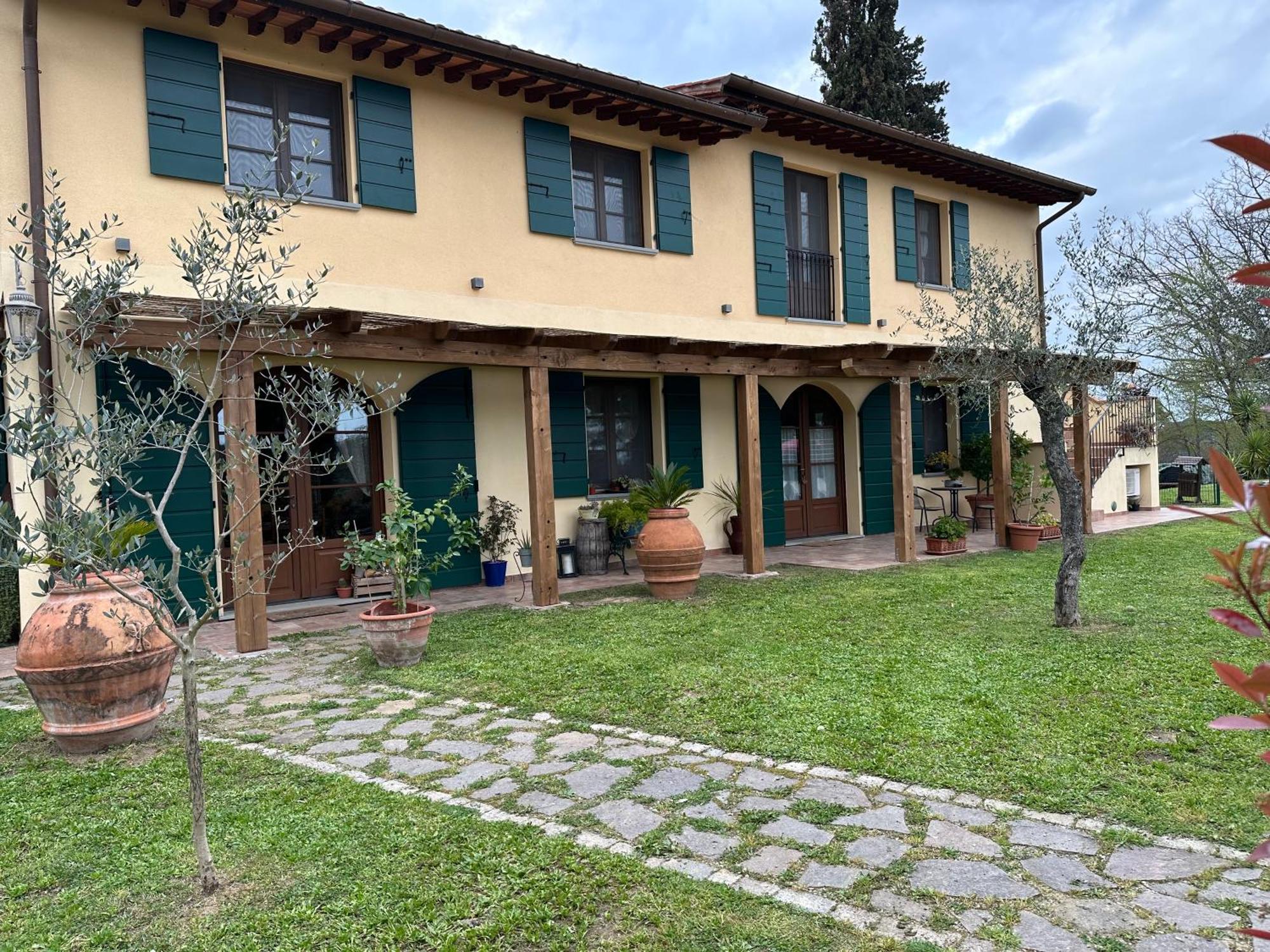 Holiday House Cuordinatura Daire Montopoli in Val dʼArno Dış mekan fotoğraf