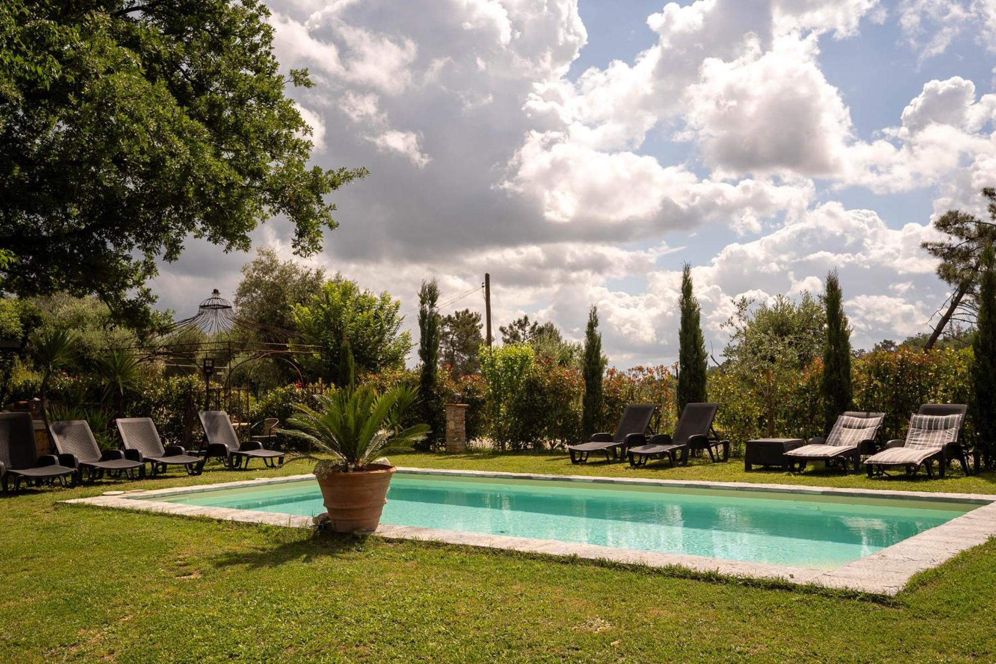 Holiday House Cuordinatura Daire Montopoli in Val dʼArno Dış mekan fotoğraf